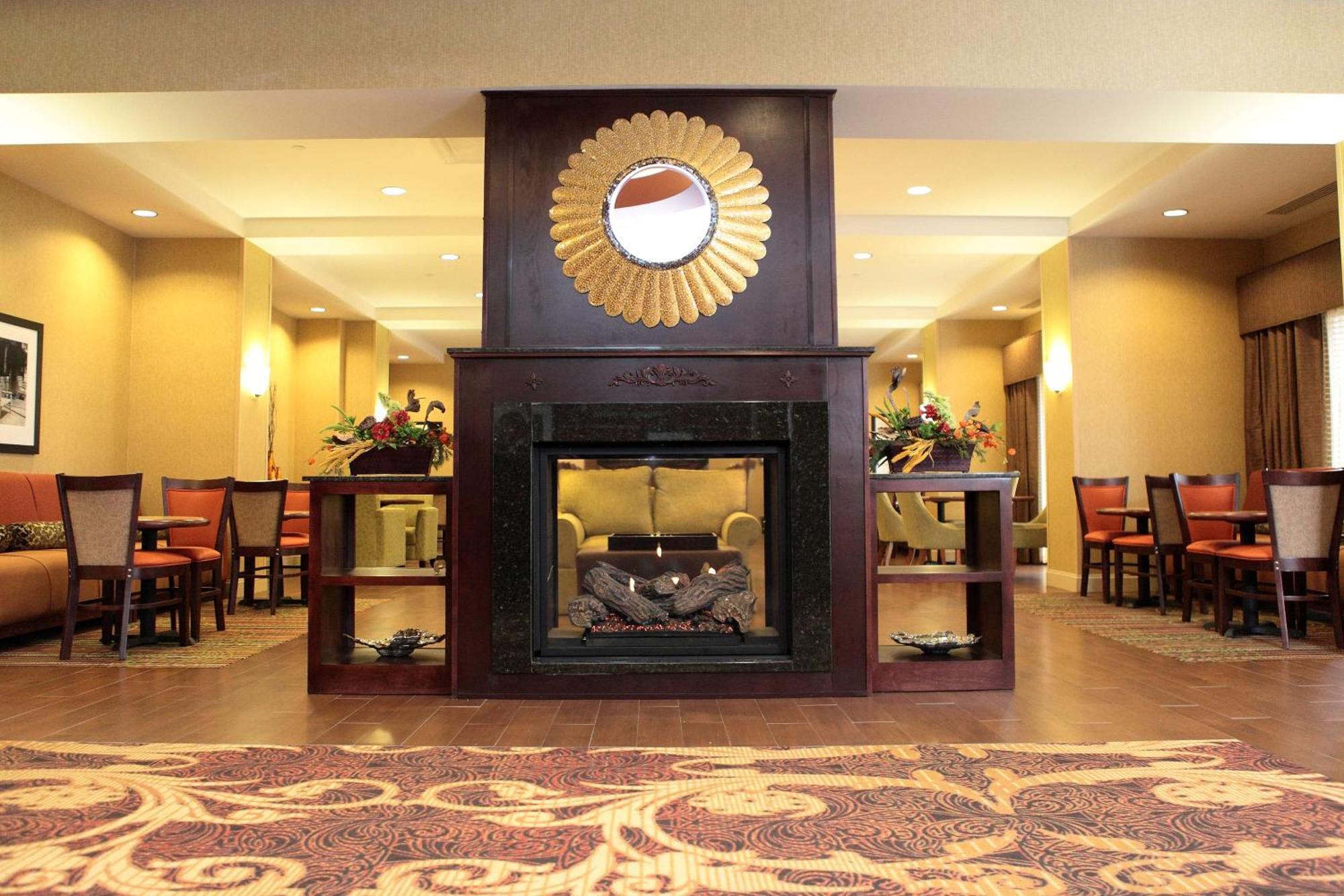 Hampton Inn Milan Dış mekan fotoğraf